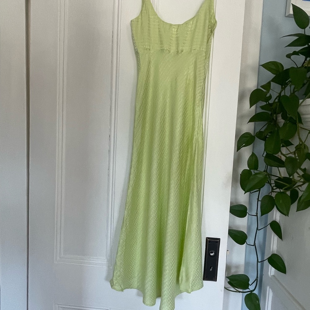 Light Green Sleeveless Maxi Dress